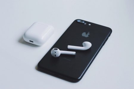 iPhone & AirPods