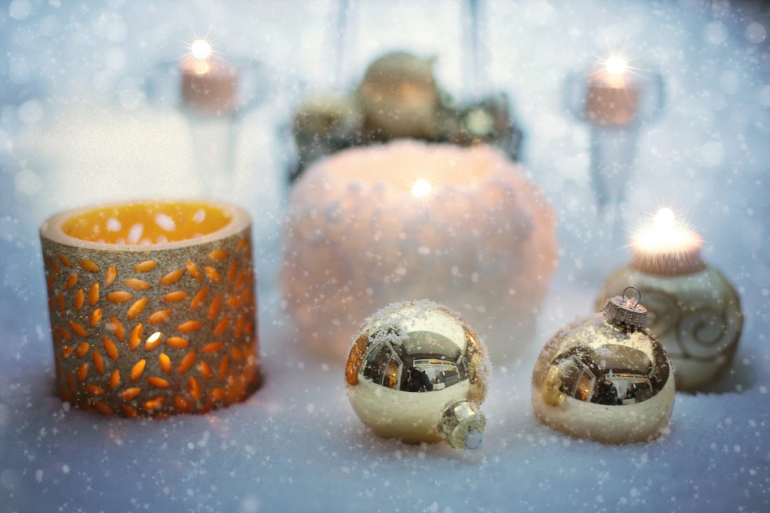Free stock image of Christmas Tree Baubles Snow