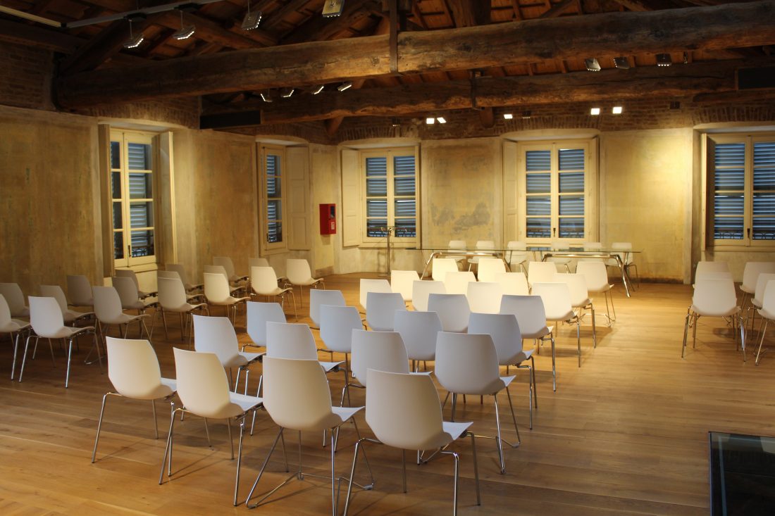 Free stock image of Conference Meeting Room