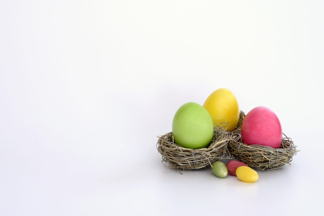 Free stock image of Nest of Easter Eggs