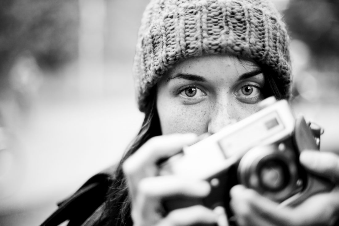 Free stock image of Girl Using Camera