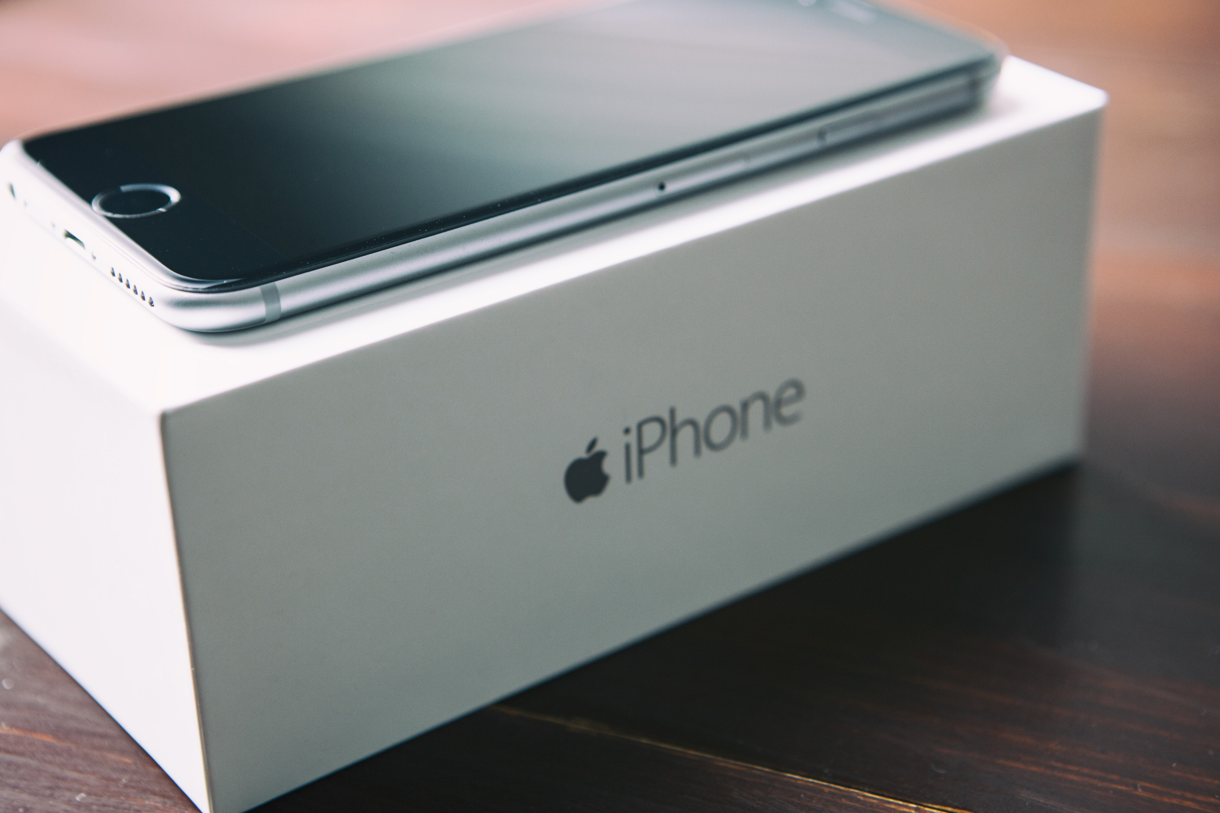 iphone 6 silver box