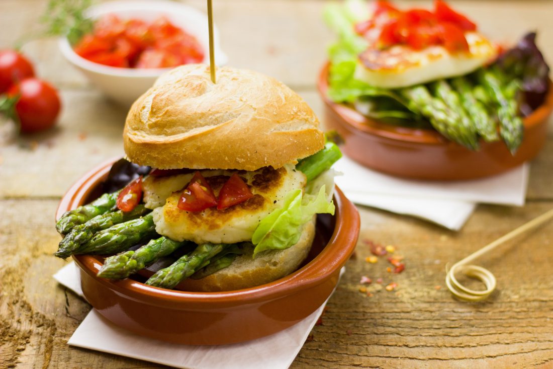 Free stock image of Healthy Vegetarian Burger