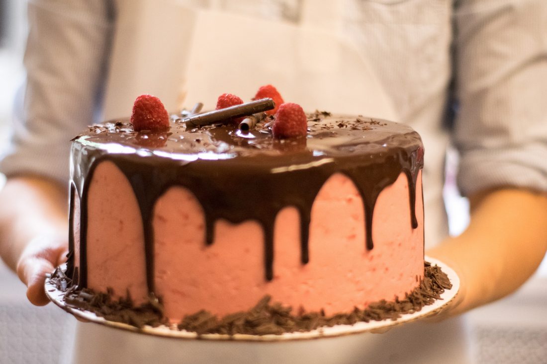 Free stock image of Freshly Baked Cake