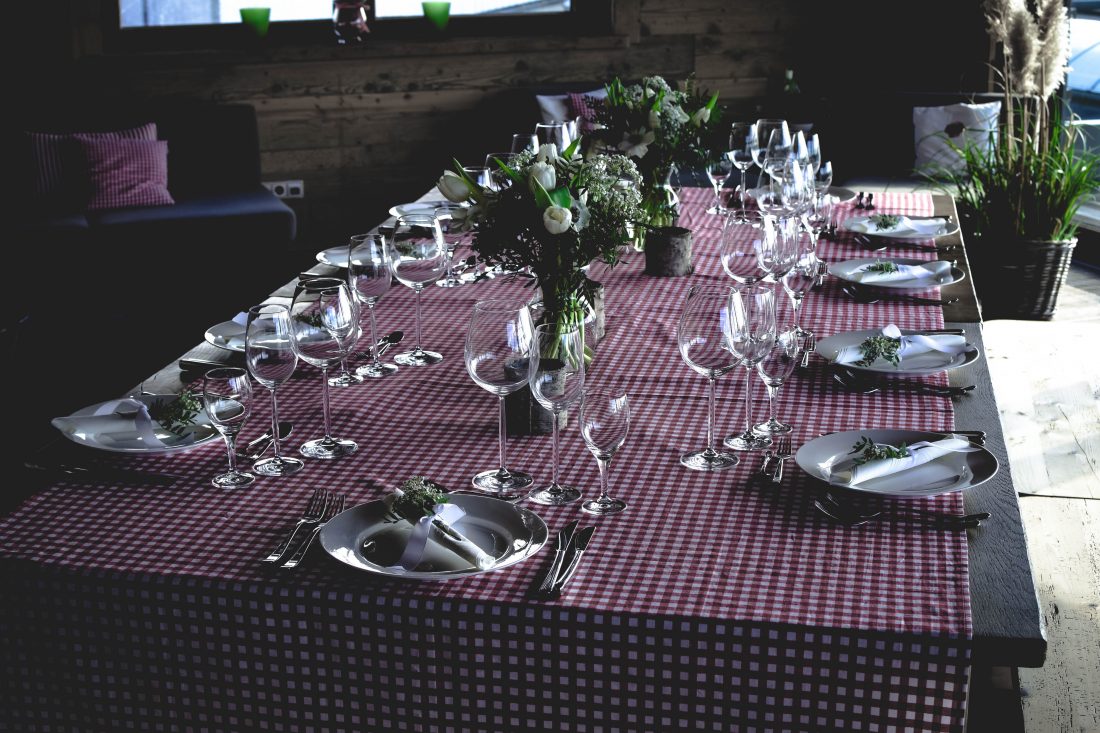 Free stock image of Restaurant Dinner Table