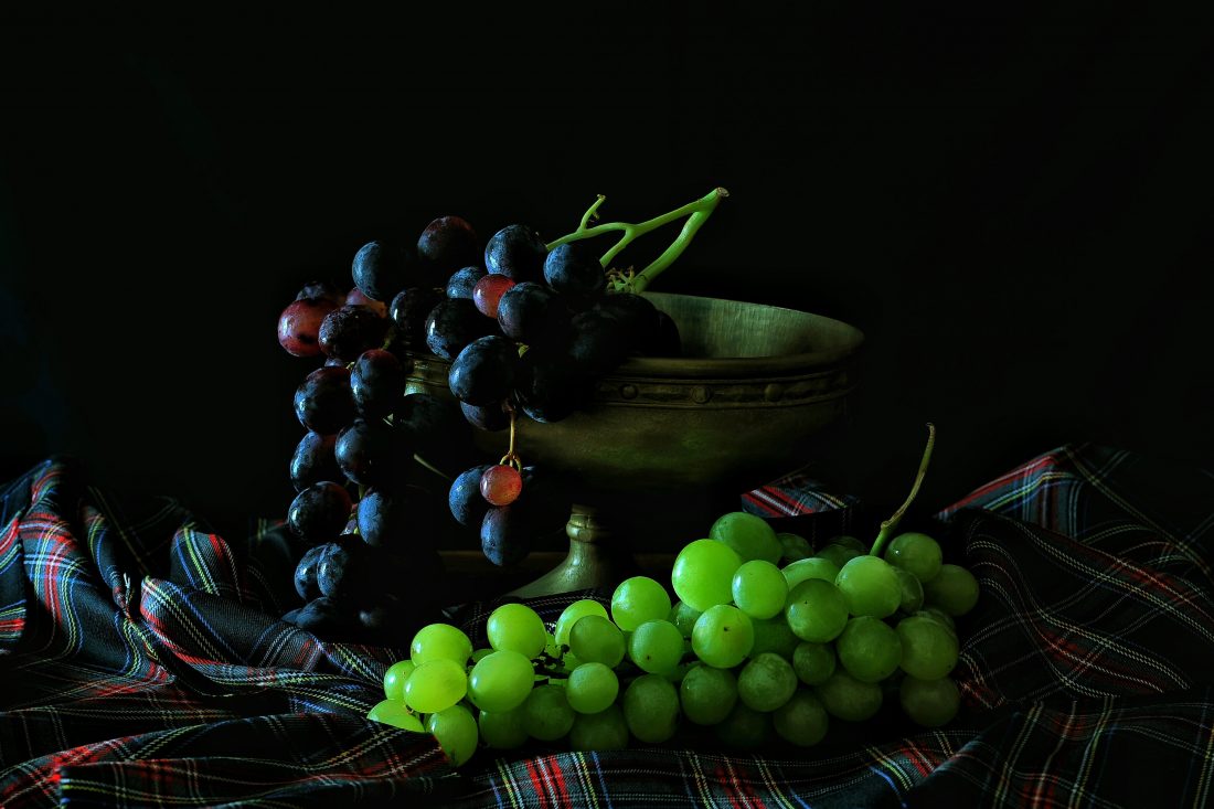Free stock image of Black & Green Grapes