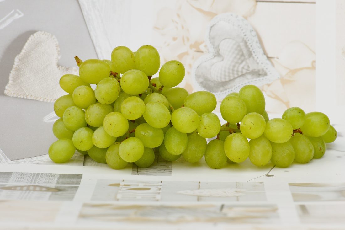 Free stock image of White Grapes