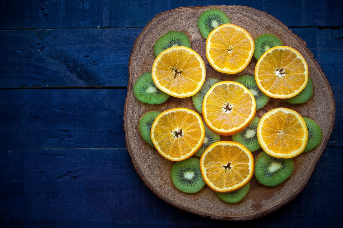 Free stock image of Oranges & Kiwifruits