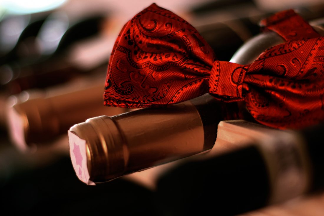 Free stock image of Red Wine with Bow