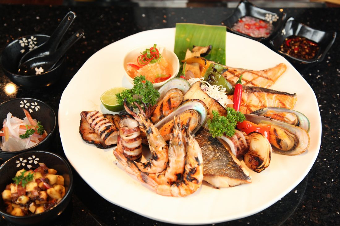 Free stock image of Grilled Seafood Dinner