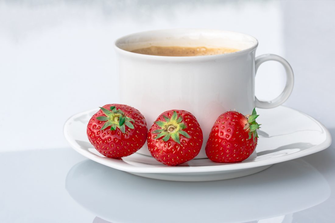 Free stock image of Coffee & Strawberries