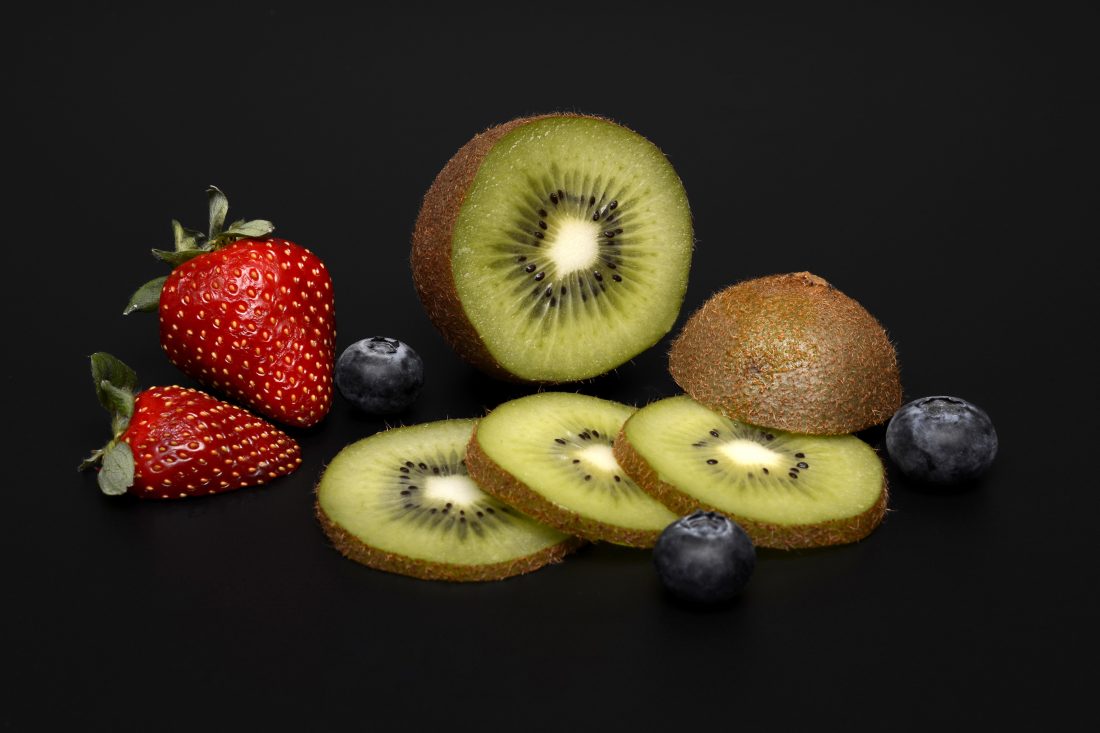 Free stock image of Kiwifruits Green