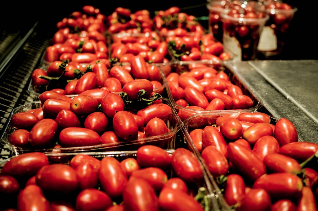 Free stock image of Tomatoes at Market