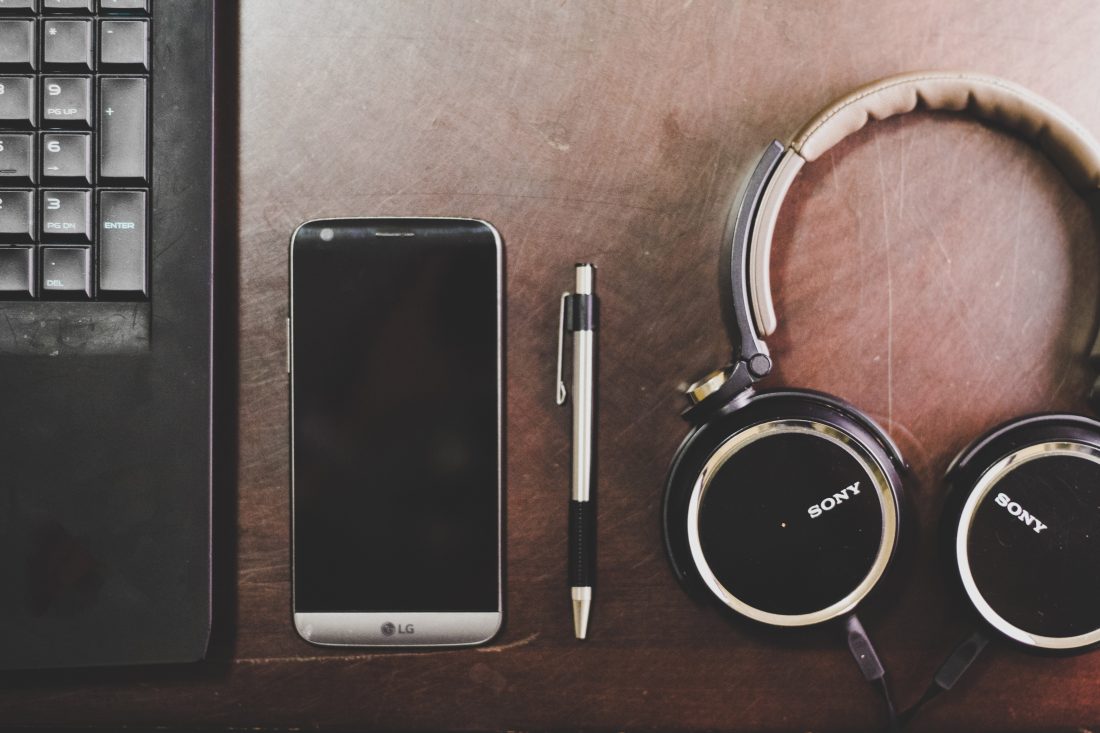 Free stock image of Laptop, Pen, Mobile and Music Headphones