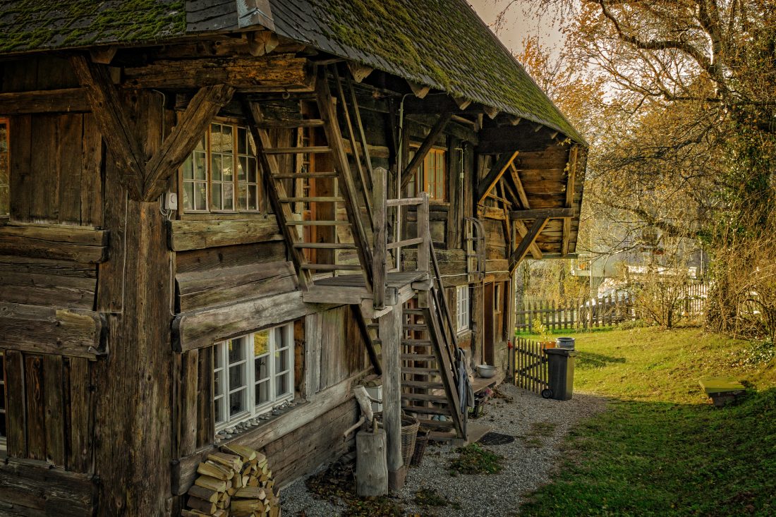 Free stock image of Barn House