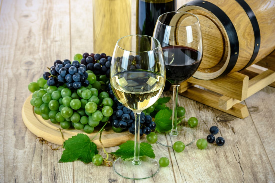 Free stock image of Red & White Wine