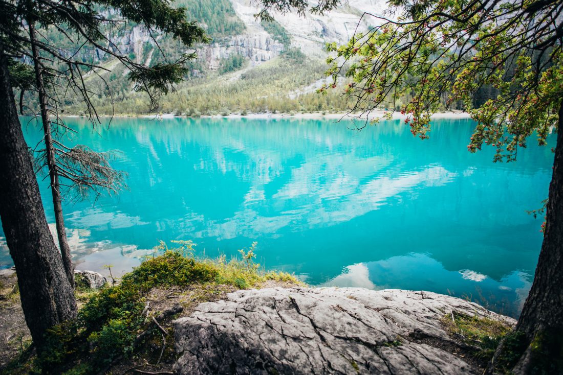 Free stock image of Blue Mountain Lake Reflection