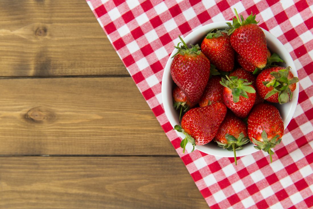 Free stock image of Bowl of Strawberries