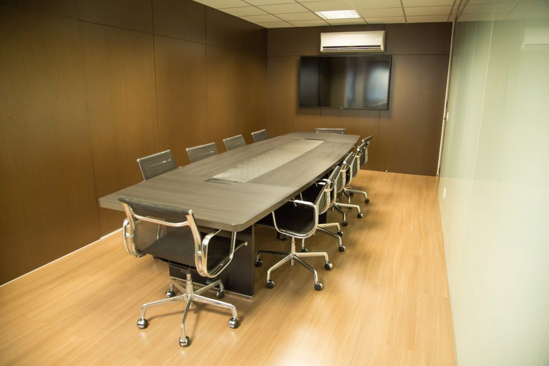 Free stock image of Meeting Table in Office