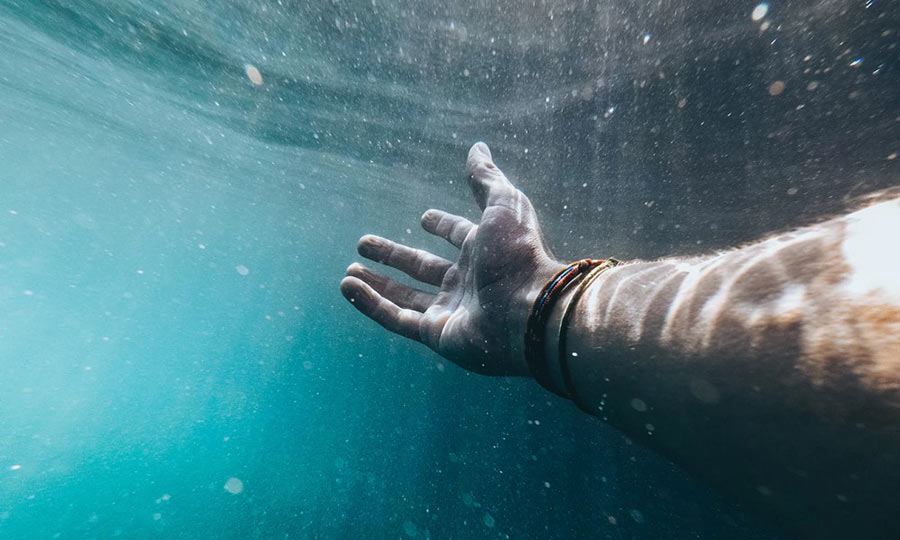 Hand waving under water