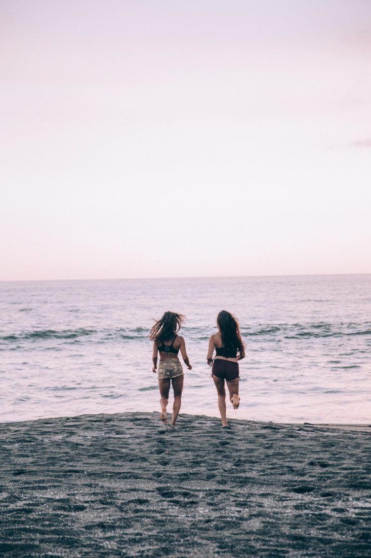 beach engagement photos