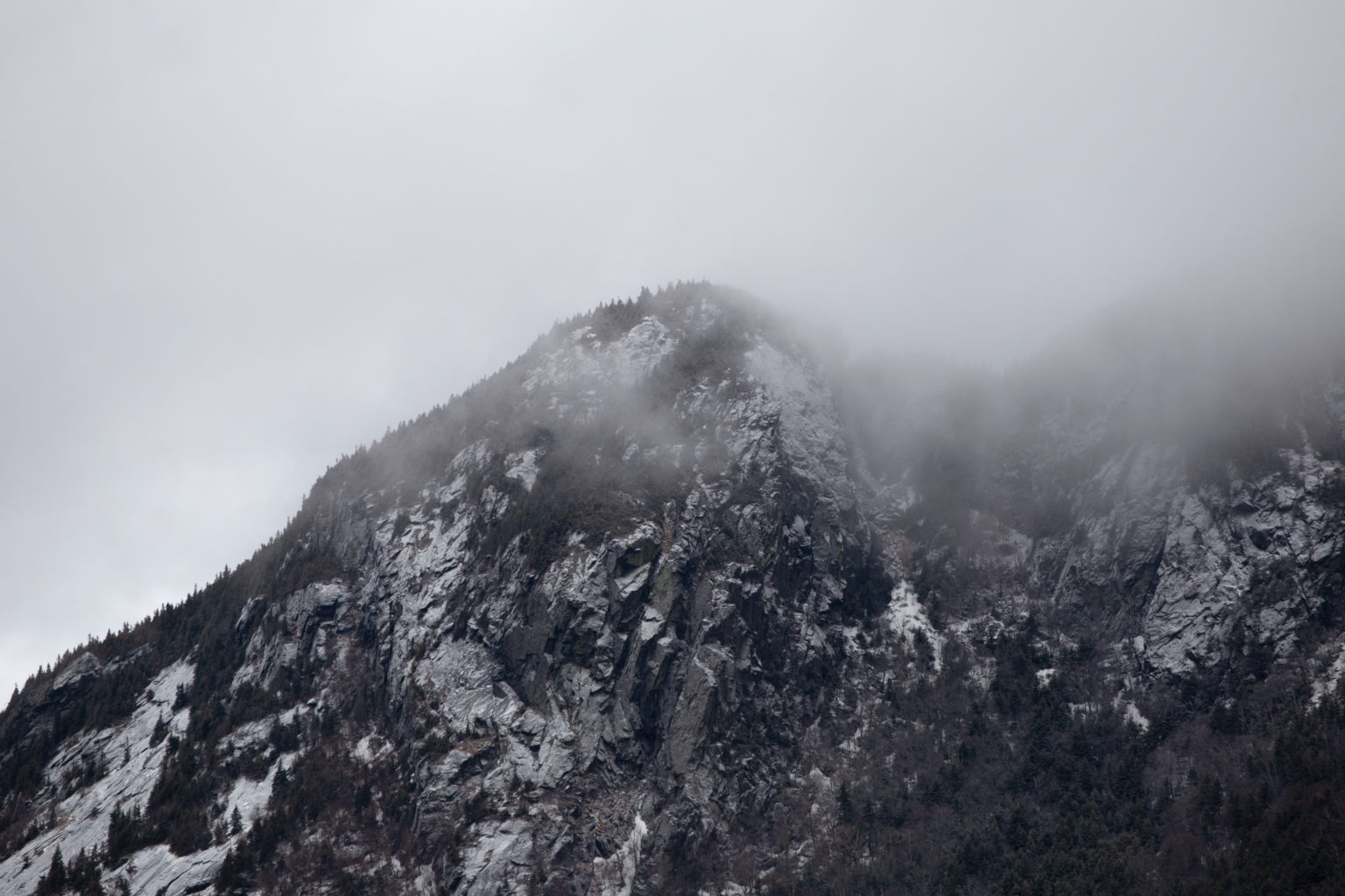 Mountain Cliff Fog Royalty-Free Stock Photo