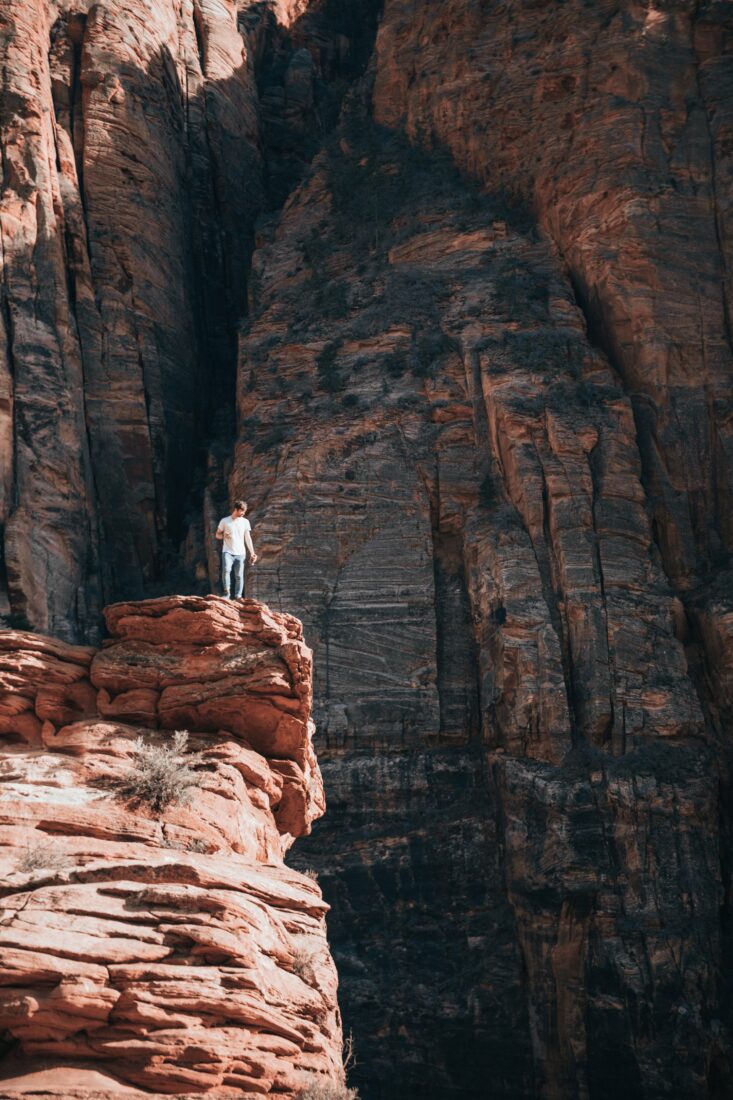 Free stock image of Man Cliff Hike