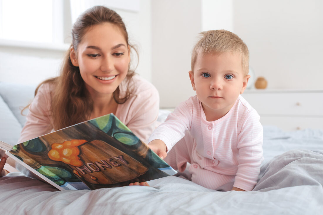 Free stock image of Mother Daughter Reading