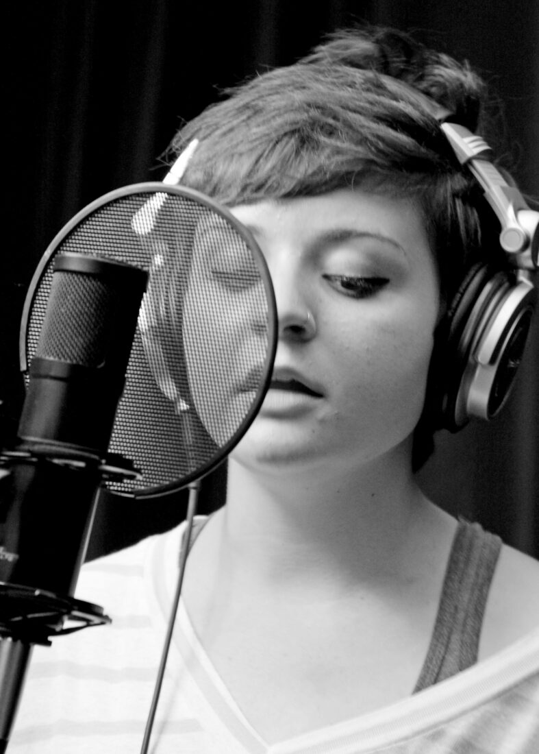Free stock image of Woman Singing Music