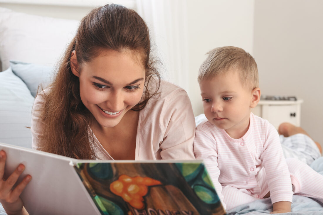 Free stock image of Mother Child Reading